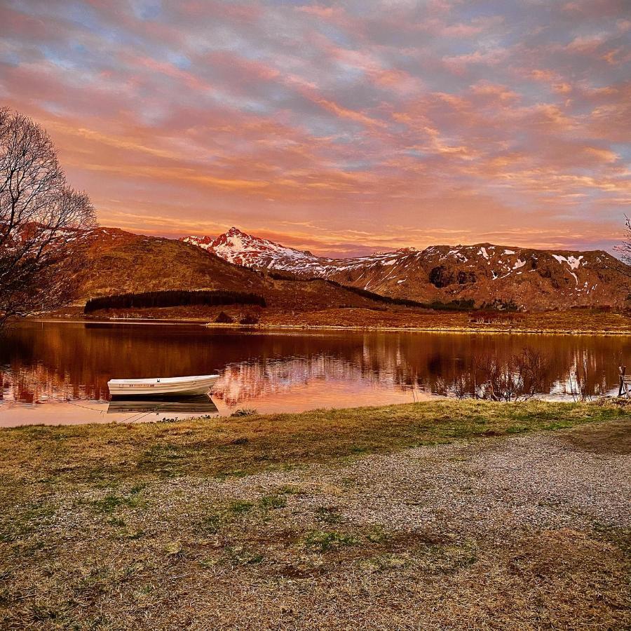 Waterfront Mountain View Lofoten Holiday home Liland (Lofoten)