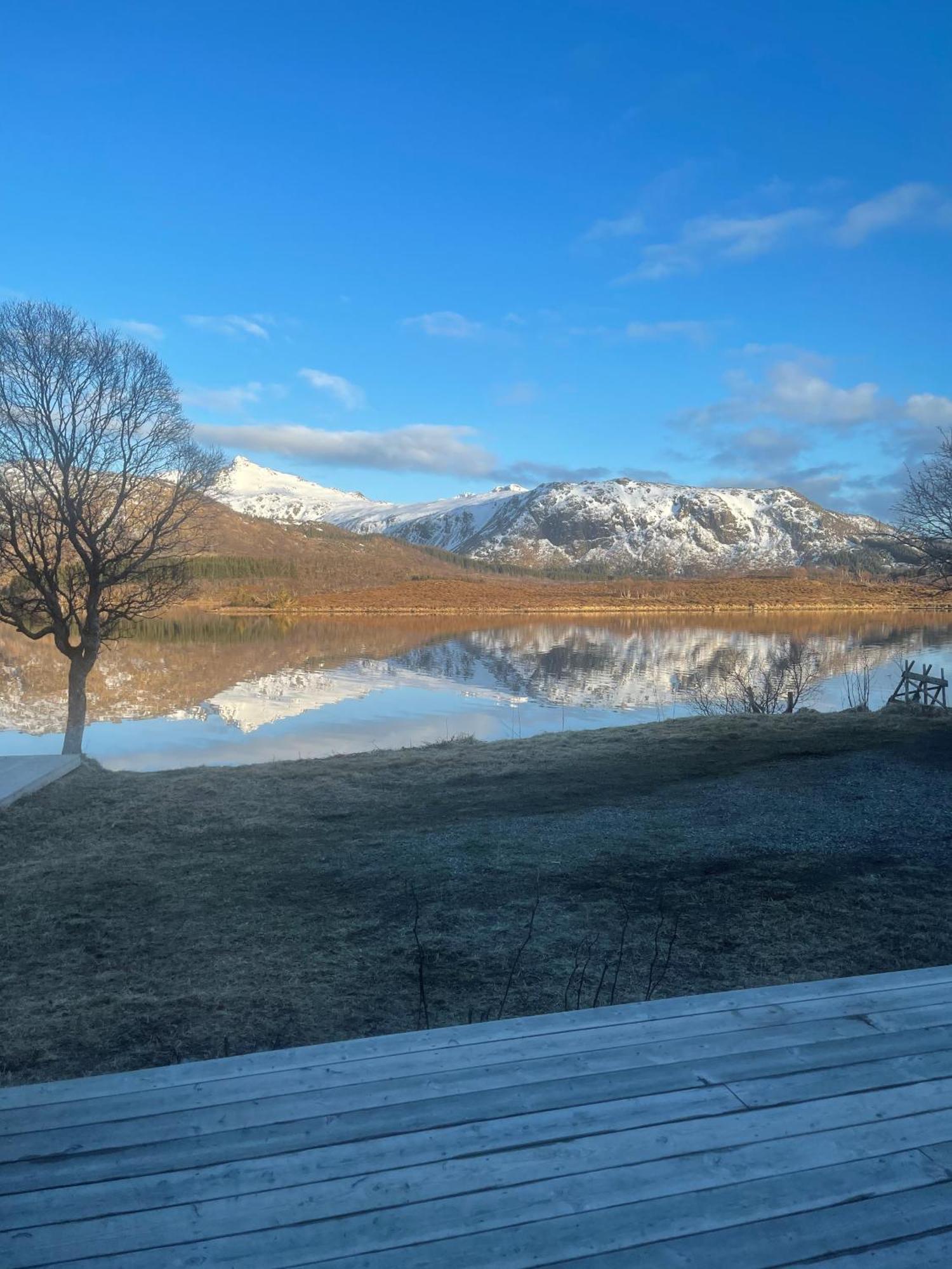 Holiday home Waterfront Mountain View Lofoten